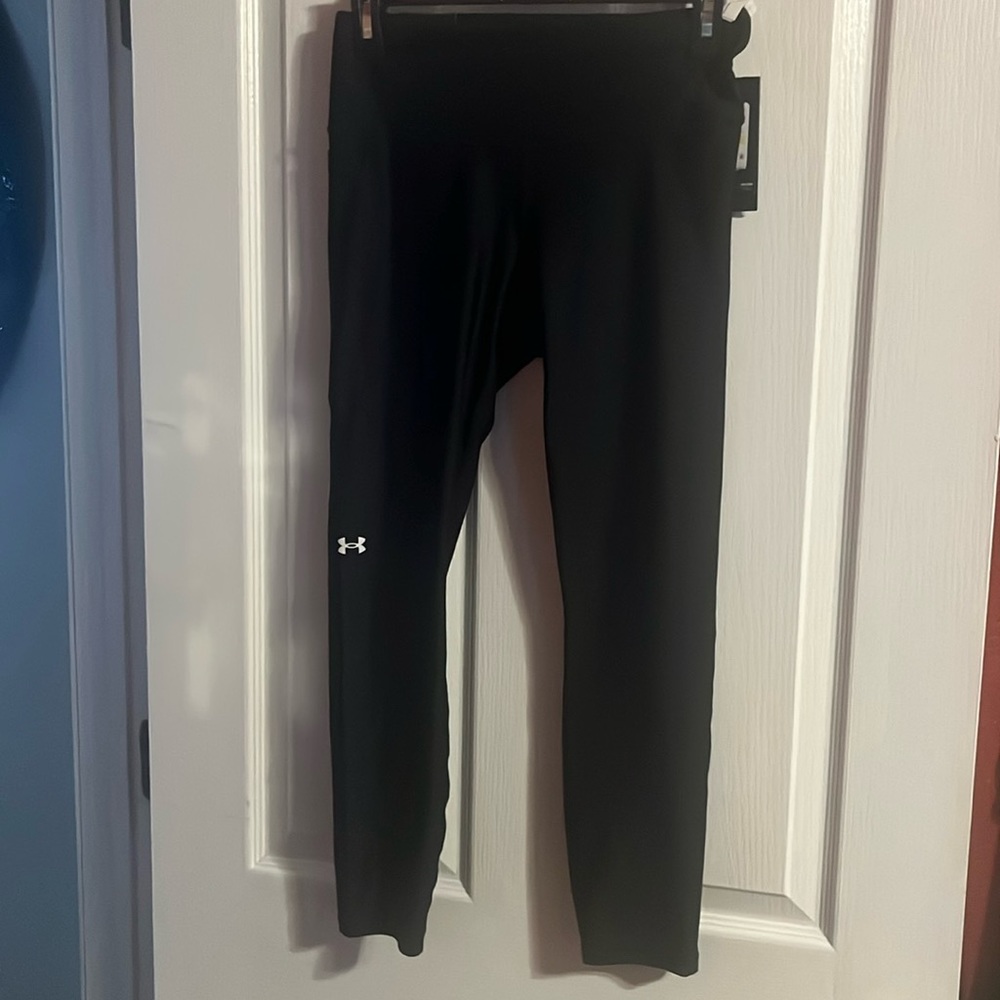 Under Armour compression leggings size M